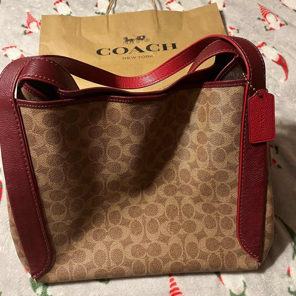 New Coach Hadley Shoulder bag